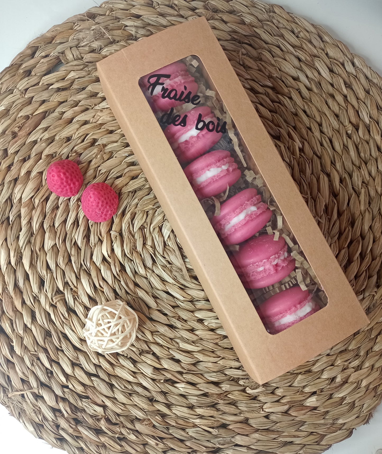 Fondant macaron "Fraise des bois"